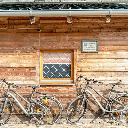 Eifelyeti Apartament *