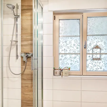 Eifelyeti Ferienwohnung Mit Sauna Ellscheid